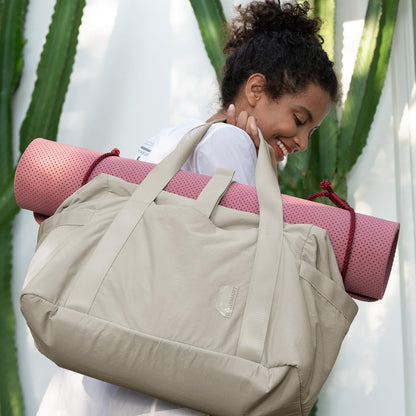 Gym Bag for Women, Carry on Weekender Overnight Bag, Travel Duffel Bags with Trolley Sleeve, Personal Item Travel Bag Tote Bag Workout Dance Bag, Beige-M