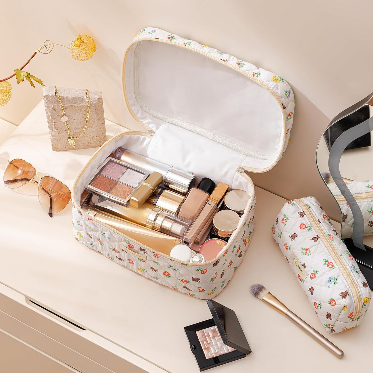 HBselect Quilted Makeup Bag, 3PCS Cotton Large Travel Makeup Bag, Cute Floral Coquette Make up Bag Cosmetic Bag Toiletry Bag for Women Girls - Colors B