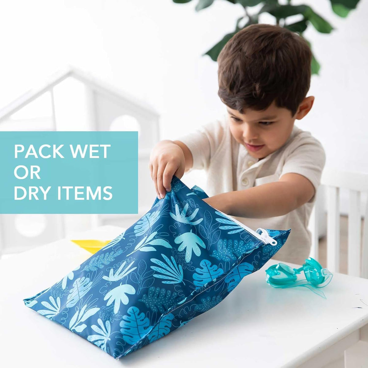 Bumkins Waterproof Wet Bag for Baby, Travel, Swim Suit, Cloth Diapers, Pump Parts, Pool, Beach, Gym Clothes, Toiletry, Hook to Stroller, Daycare, Zipper Reusable Wetdry Packing Pouch, Jungle