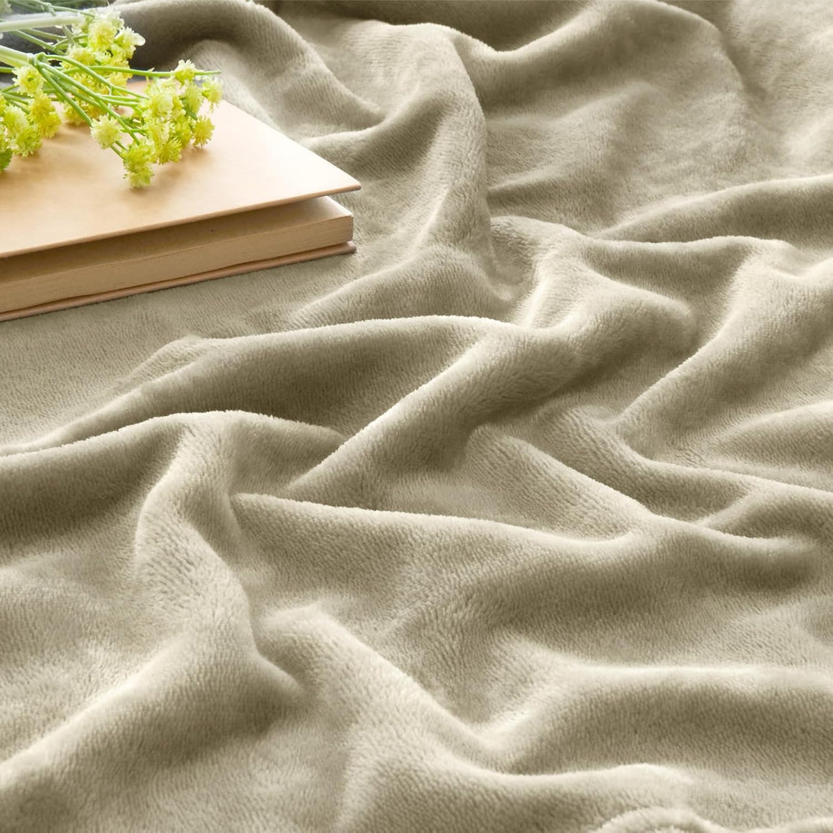 Fleece Blanket Soft Plush Throw for Couch Black 50"x60" - Colors A
