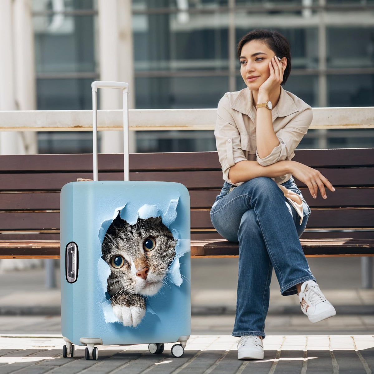 All Over Daisy Print Luggage Cover – Blue Suitcase Protector with White Floral Pattern, Washable Stretch Travel Case for 32-34 Inch Luggage,XL