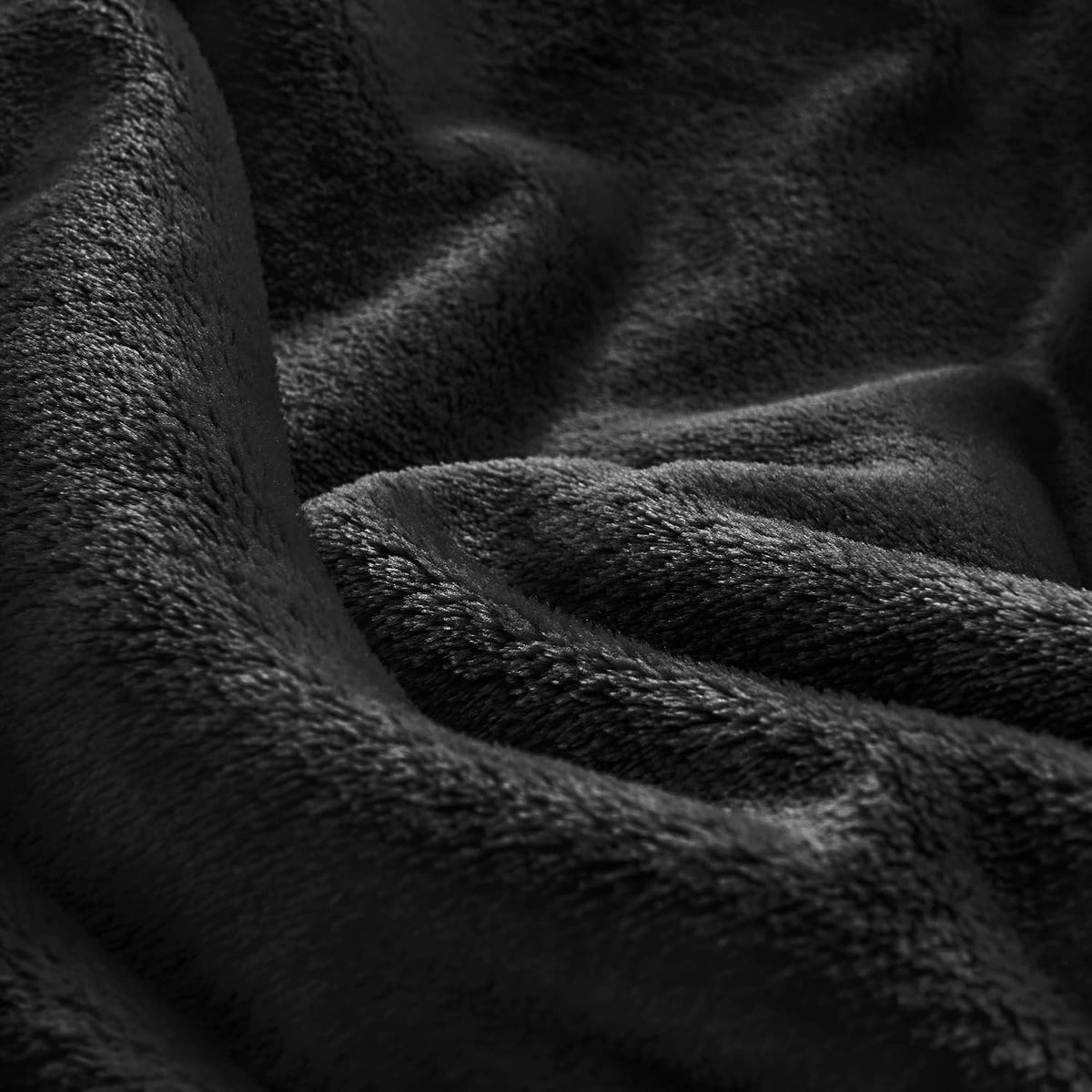 BEDELITE Fleece Blanket Black Throw Blankets for Couch & Bed, Luxury Plush Cozy Fuzzy Blanket 50x60 inches, Super Soft Warm Lightweight Throw Blanket for Travel Camping - Colors B