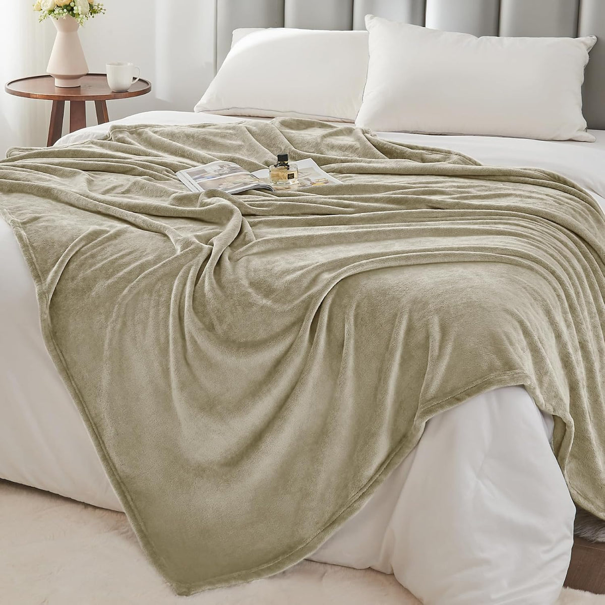 Fleece Blanket Soft Plush Throw for Couch Black 50"x60" - Colors A
