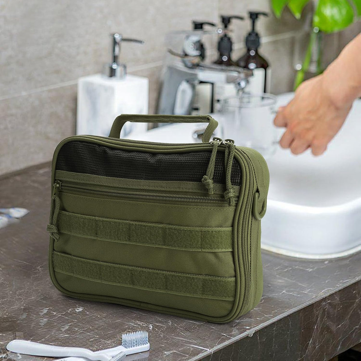 SUNRISING Tactical Toiletry Bag for Men, Hanging Travel Toiletry Organizer Dopp Kit, Shaving Hygiene Toiletries Bag, Men's Toiletry Bag for Short Trips Camping - Green