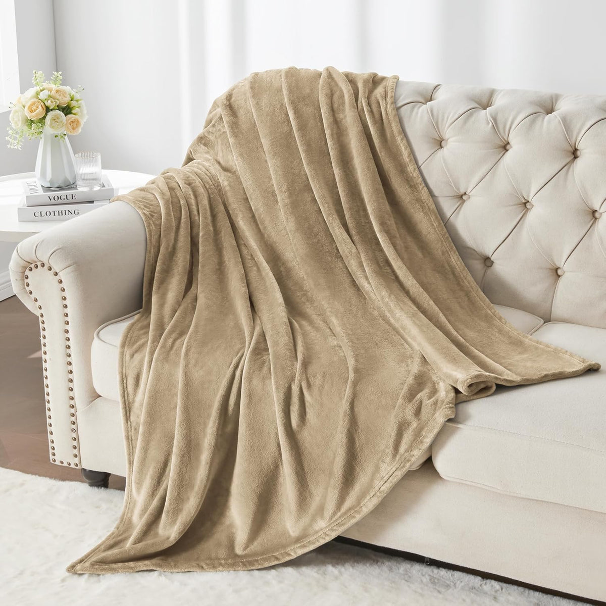 BEDELITE Fleece Blanket Black Throw Blankets for Couch & Bed, Luxury Plush Cozy Fuzzy Blanket 50x60 inches, Super Soft Warm Lightweight Throw Blanket for Travel Camping - Colors B