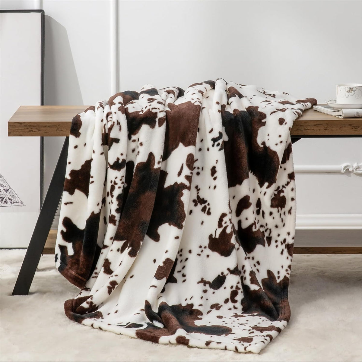 BEDELITE Fleece Blanket Black Throw Blankets for Couch & Bed, Luxury Plush Cozy Fuzzy Blanket 50x60 inches, Super Soft Warm Lightweight Throw Blanket for Travel Camping - Colors B