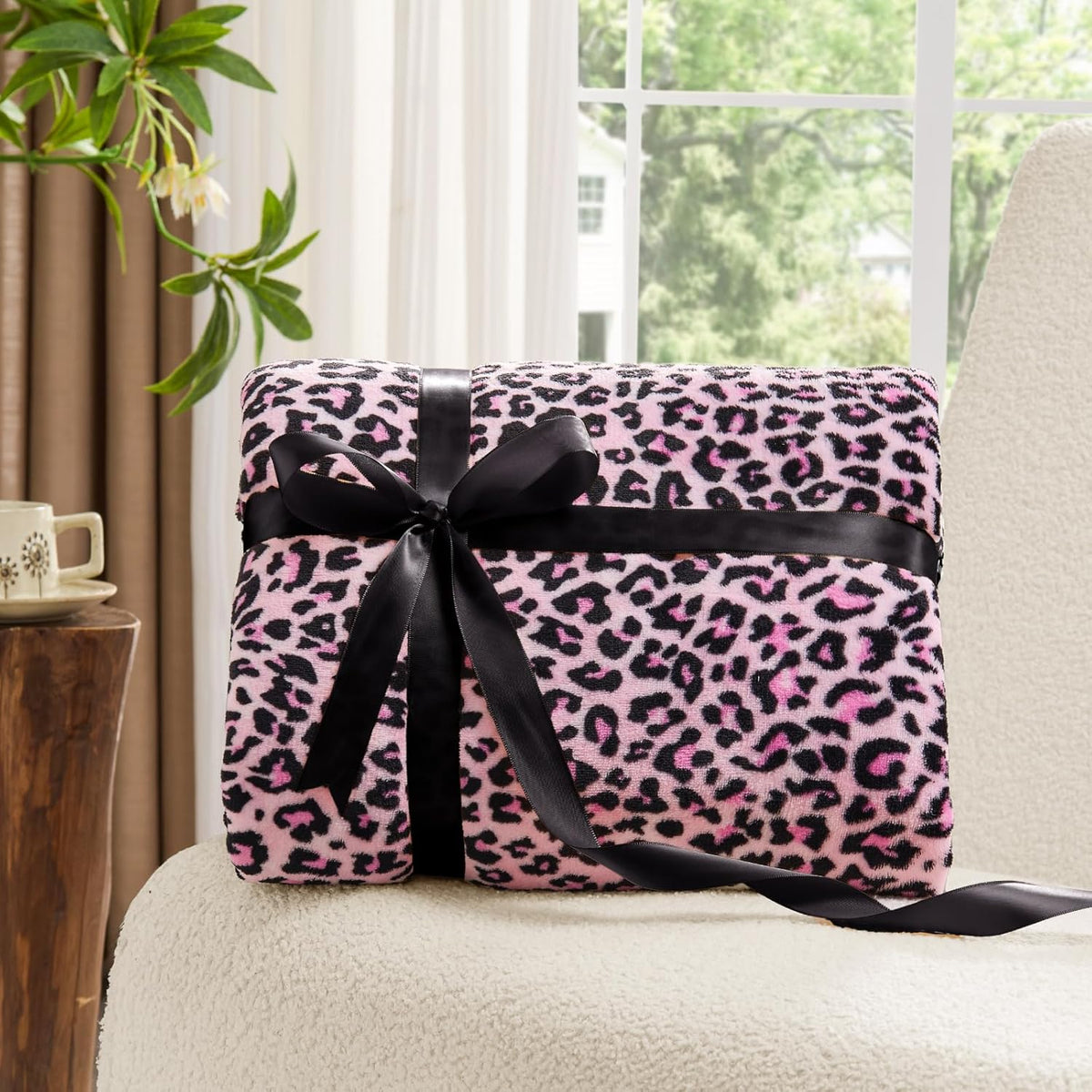 BEDELITE Fleece Blanket Black Throw Blankets for Couch & Bed, Luxury Plush Cozy Fuzzy Blanket 50x60 inches, Super Soft Warm Lightweight Throw Blanket for Travel Camping - Colors B