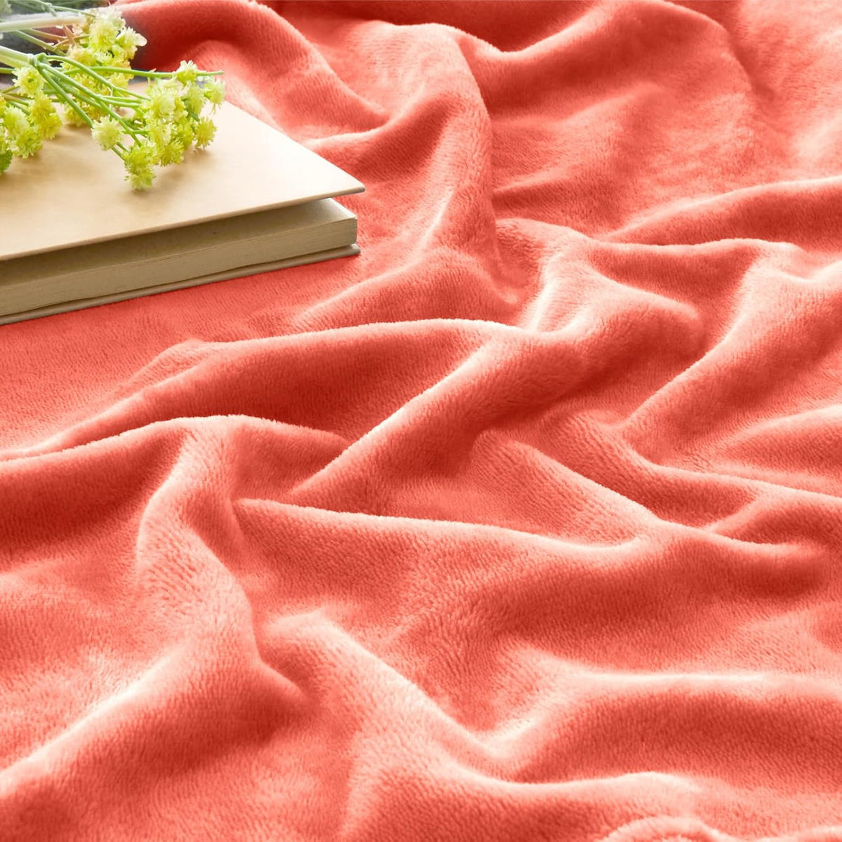 BEDELITE Fleece Blanket Black Throw Blankets for Couch & Bed, Luxury Plush Cozy Fuzzy Blanket 50x60 inches, Super Soft Warm Lightweight Throw Blanket for Travel Camping - Colors B