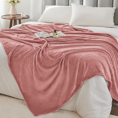 BEDELITE Fleece Blanket Black Throw Blankets for Couch & Bed, Luxury Plush Cozy Fuzzy Blanket 50x60 inches, Super Soft Warm Lightweight Throw Blanket for Travel Camping - Colors B