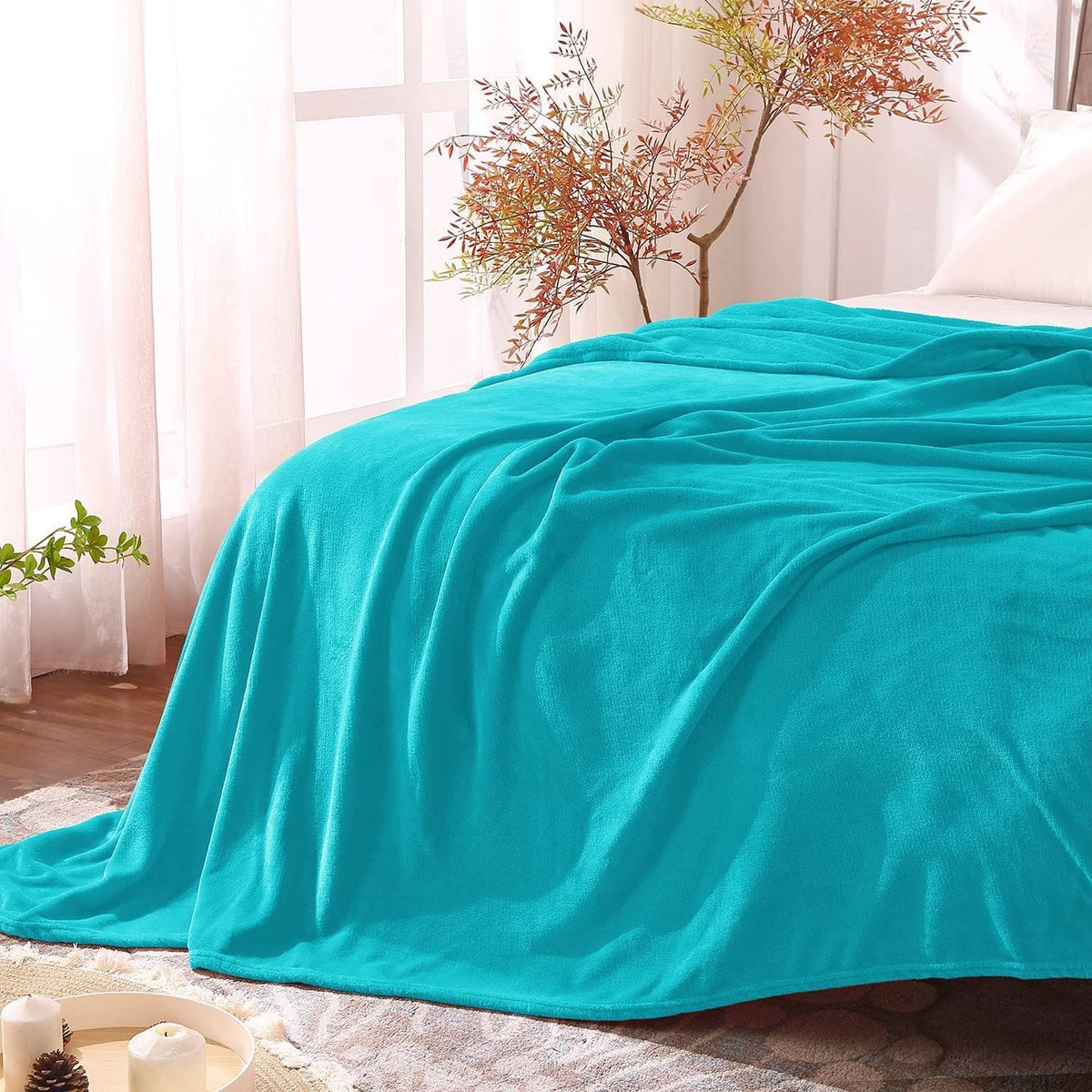 BEDELITE Fleece Blanket Black Throw Blankets for Couch & Bed, Luxury Plush Cozy Fuzzy Blanket 50x60 inches, Super Soft Warm Lightweight Throw Blanket for Travel Camping - Colors B