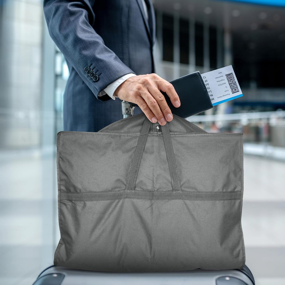 Lazebox 43" Travel Garment Bag with Accessories Zipper Pocket, Heavy Duty Suit Bag for Suits, Tuxedos, Dresses, Coats, Pink, 1 pack