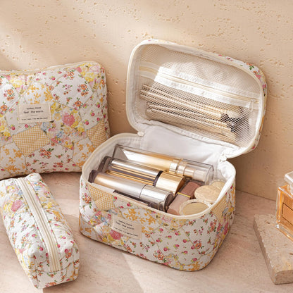 HBselect Quilted Makeup Bag, 3PCS Cotton Large Travel Makeup Bag, Cute Floral Coquette Make up Bag Cosmetic Bag Toiletry Bag for Women Girls - Colors A