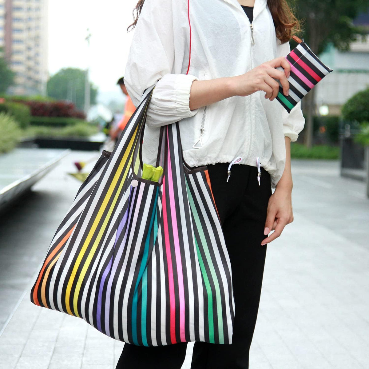Reusable Grocery Bags, Eco-Friendly Folding Tote Shopping Bag fits in Pocket, Washable Waterproof Nylon Pouch Bags