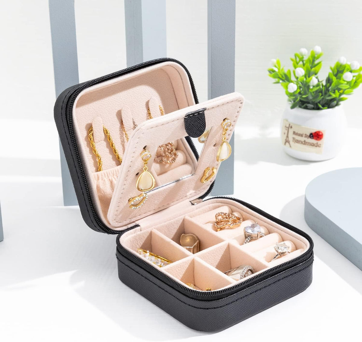 Travel jewelry case Travel jewelry box Travel Jewelry Organizer Small box Gift for Girls Women with Mirror(Pink)