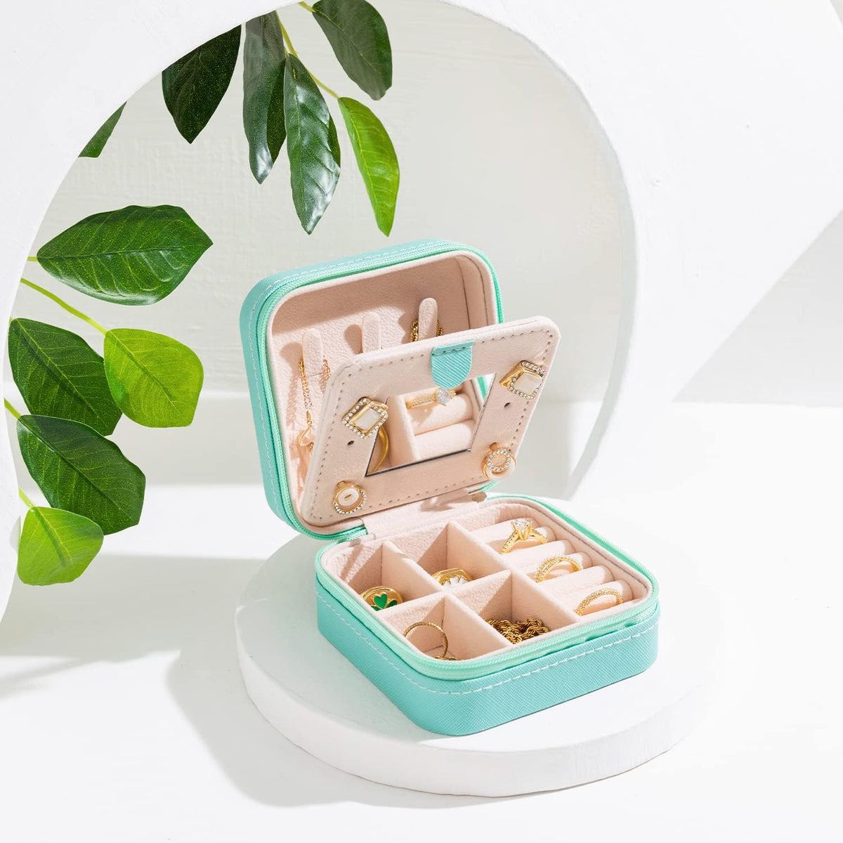 Travel jewelry case Travel jewelry box Travel Jewelry Organizer Small box Gift for Girls Women with Mirror(Pink)
