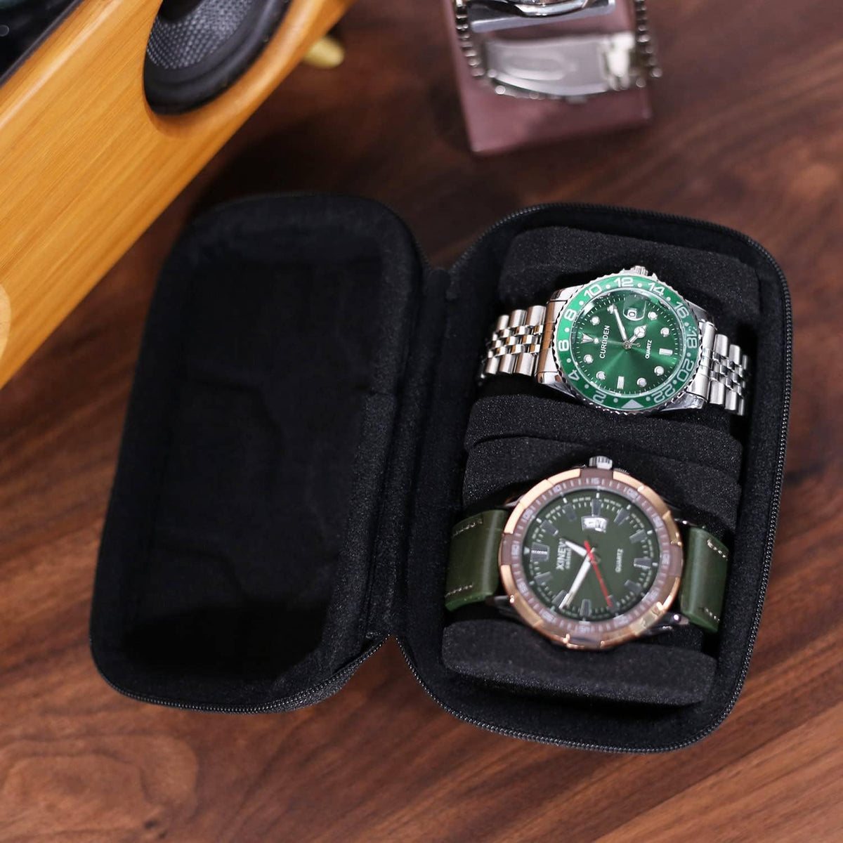 Watch Travel Case for Men and Women Portable Single Watch Storage box and Organizer for Wristwatches and Smart Watches (Black（2 slot）)