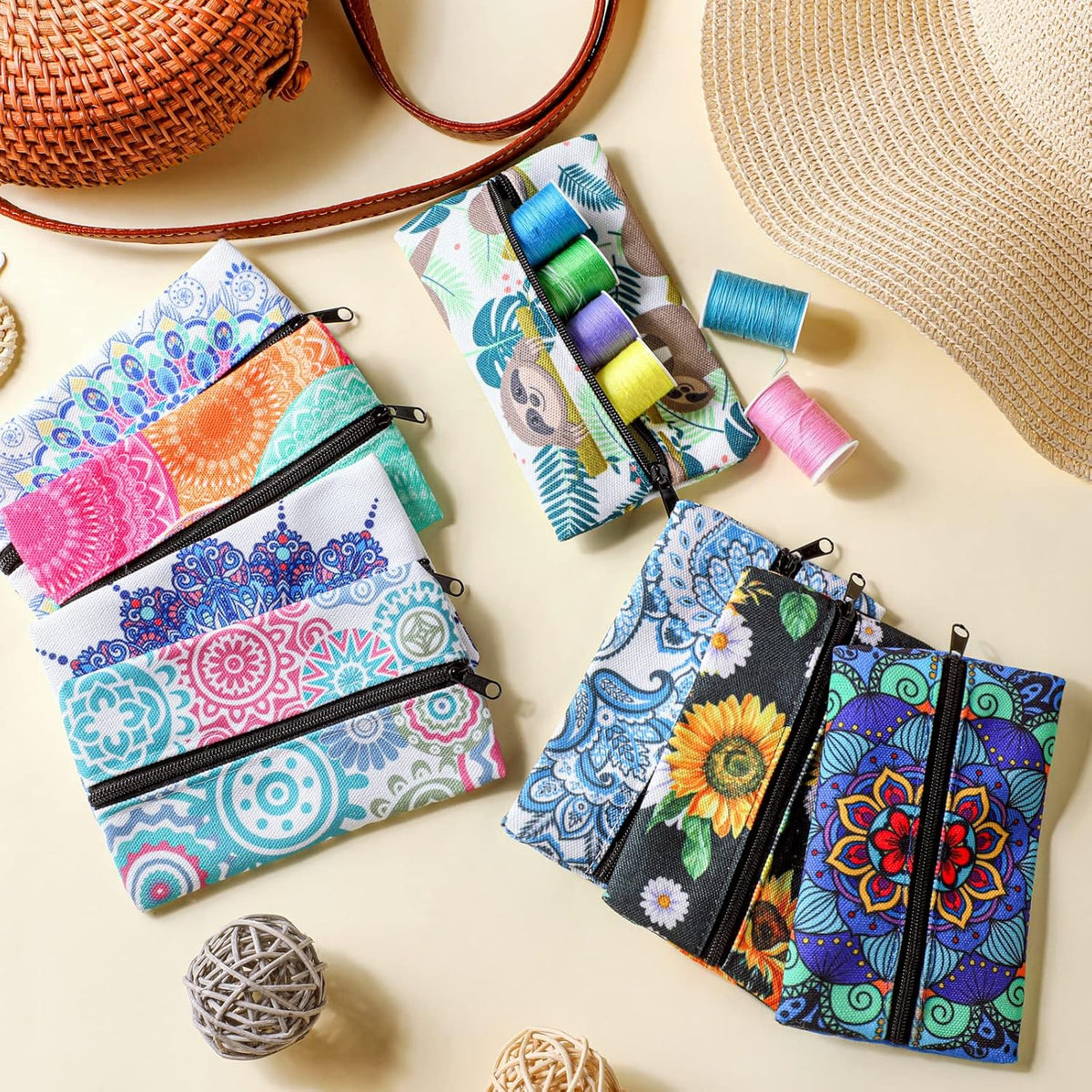 8 Pieces Purse Tissue Holder Reusable Travel Tissue Pouch Fabric Zipper Purse for Bag Car Office Home(Floral)