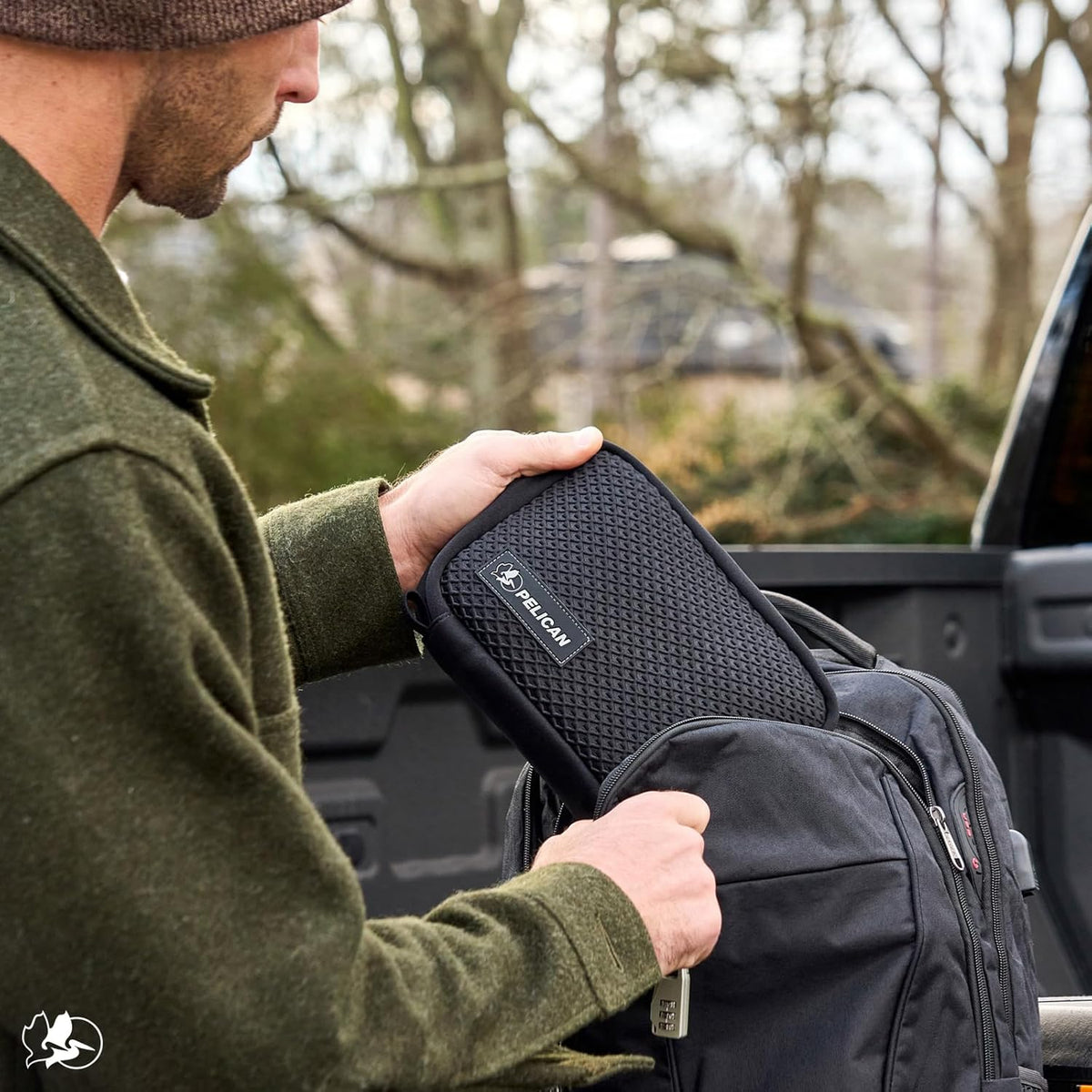 Electronic Organizer Travel Case w/Hidden AirTag Compartment -Black