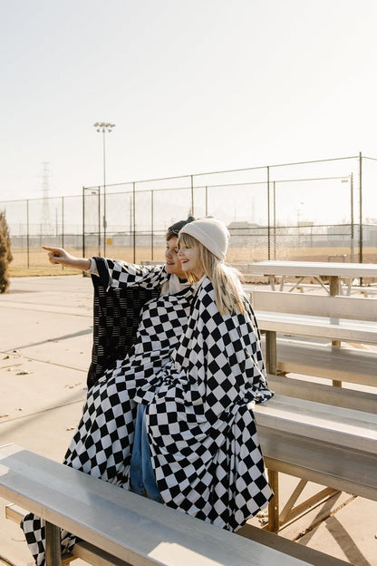 Soft Pink Checkered Dual-Sided Travel Blanket with Carrying Bag