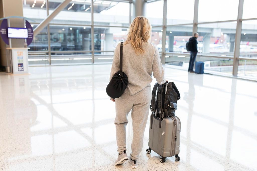 Soft Pink Checkered Dual-Sided Travel Blanket with Carrying Bag