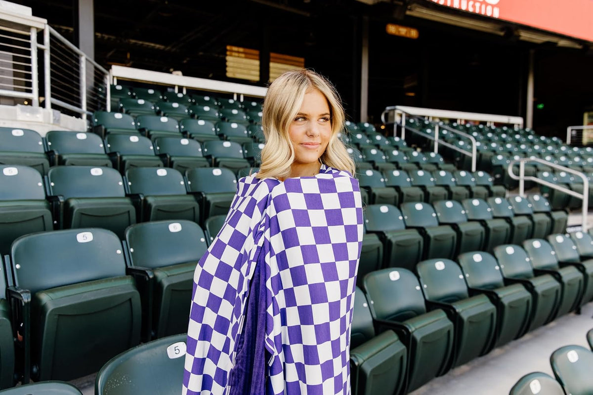 Soft Pink Checkered Dual-Sided Travel Blanket with Carrying Bag