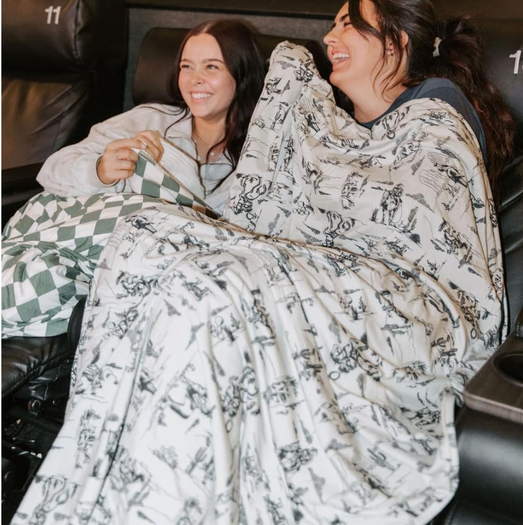 Soft Pink Checkered Dual-Sided Travel Blanket with Carrying Bag